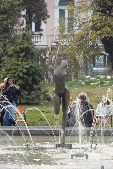 Brunnen beim Nationaltheater Sofia