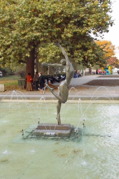 Brunnen beim Nationaltheater Sofia