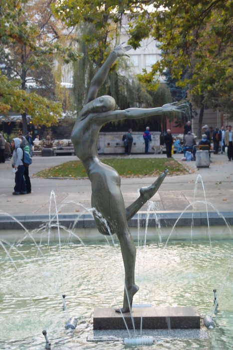 Brunnen beim Nationaltheater Sofia